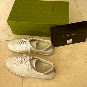 Men’s Gucci sneakers in white